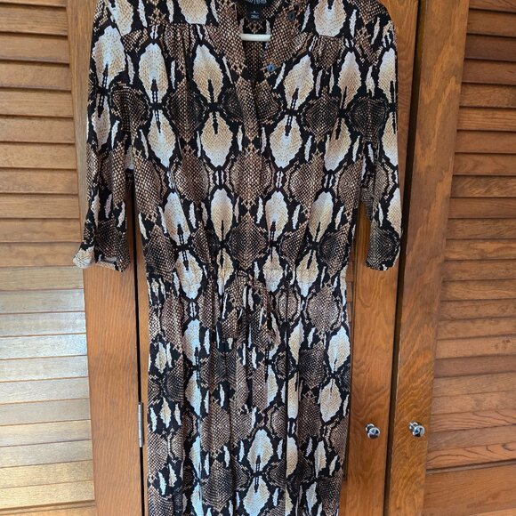 White House Black Market Women's Small Animal Print Blouson Dress - Picture 1 of 6